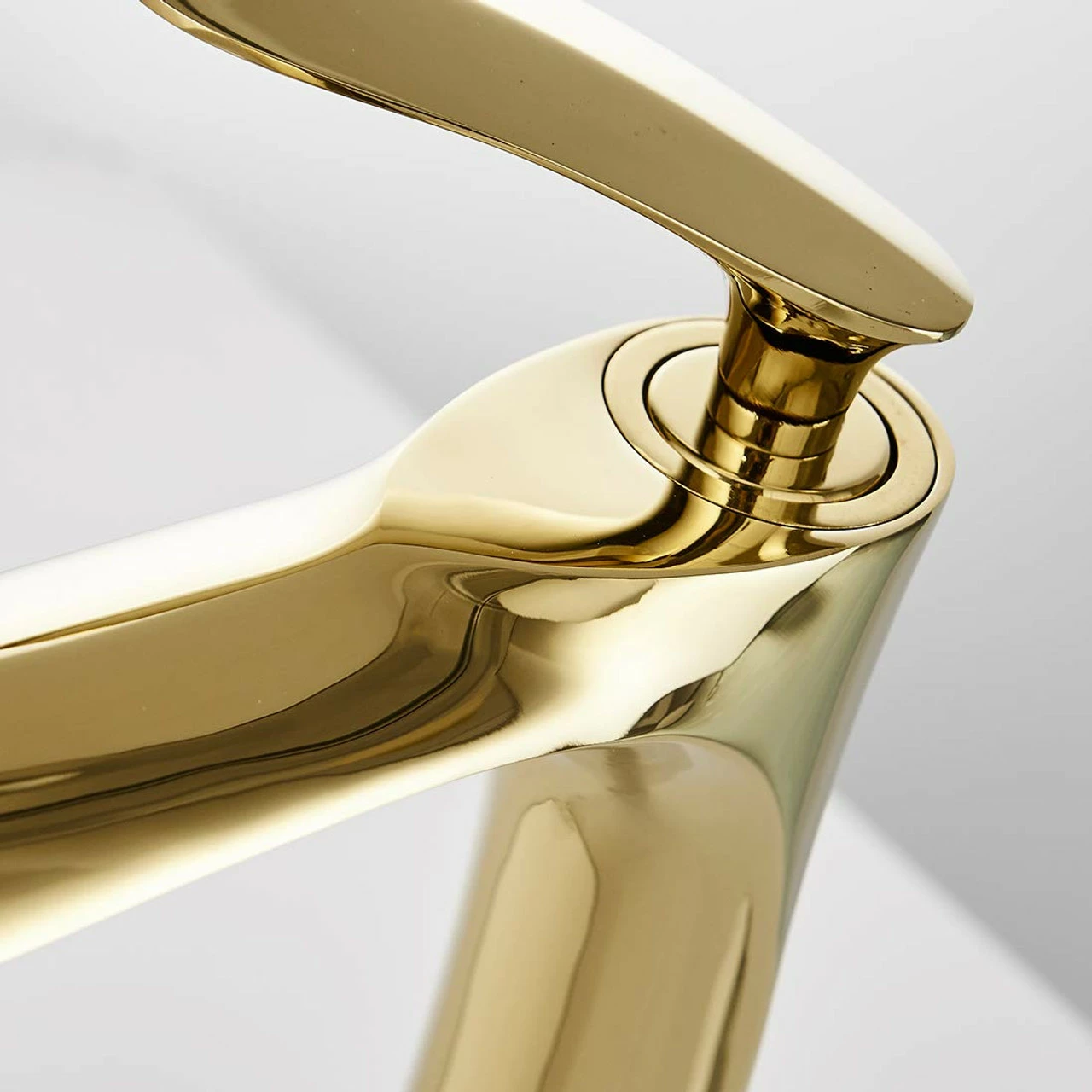Royal LUXE Tall Single Handle Lav Faucet Polished Gold 7 Royal LUXE Tall Single Handle Lav Faucet Polished Gold - Image 5