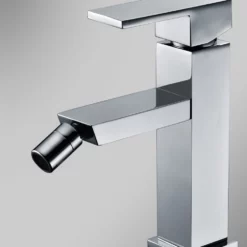 Royal Bidet Single Handle Faucet Chrome