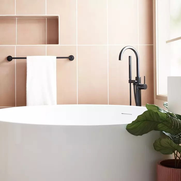 Royal Sales Store -Royal Sales Store freestanding tub buying guide tub style hero mobile